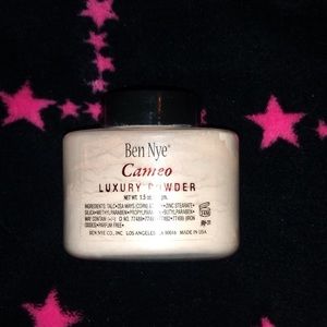 Ben Nye Women’s Cameo Luxury Powder NWT